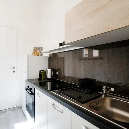 Myhomeincomo - Il Borgo Vico 56 Como