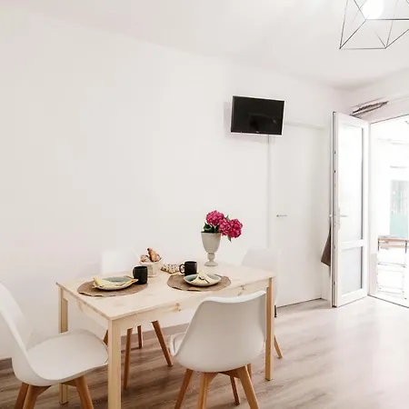 Myhomeincomo - Il Borgo Vico 56 * Como